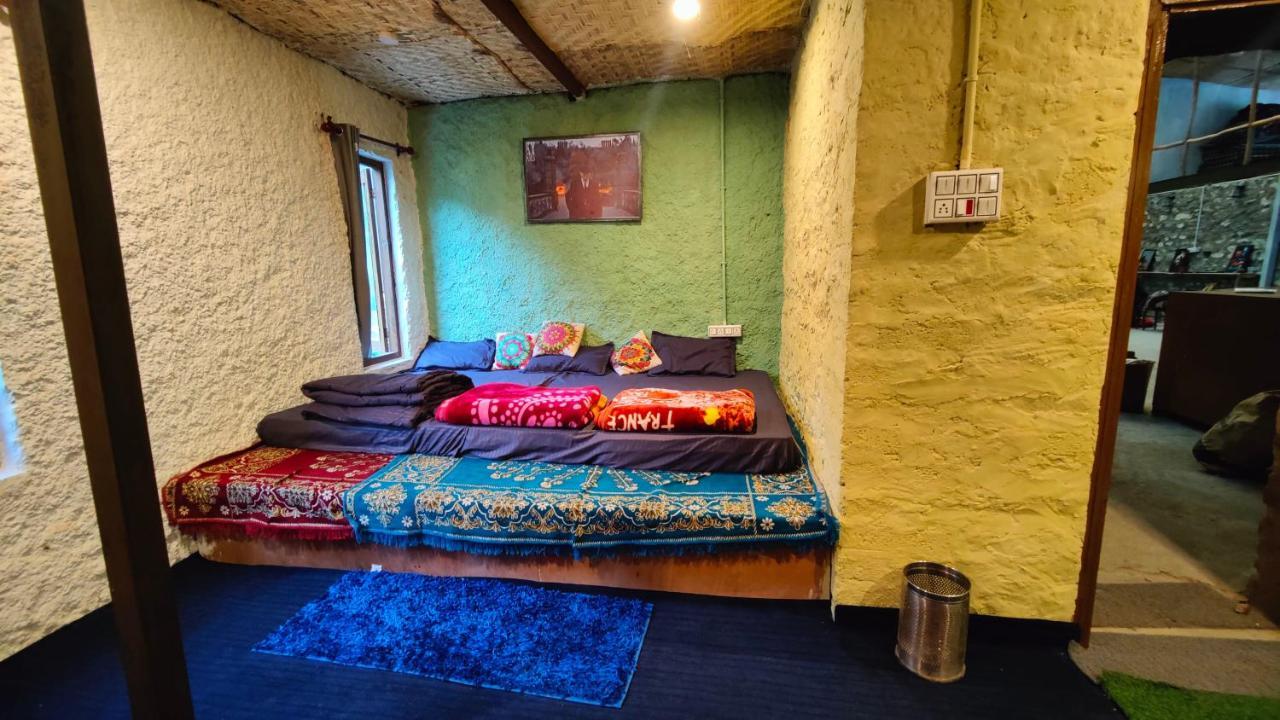 Circle Square Hostel Kasol Exterior photo